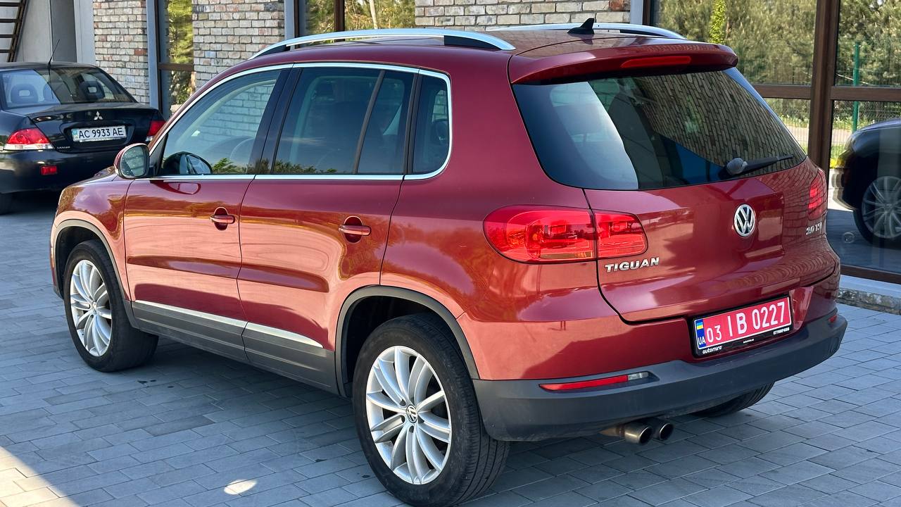 VOLKSWAGEN TIGUAN S 2013