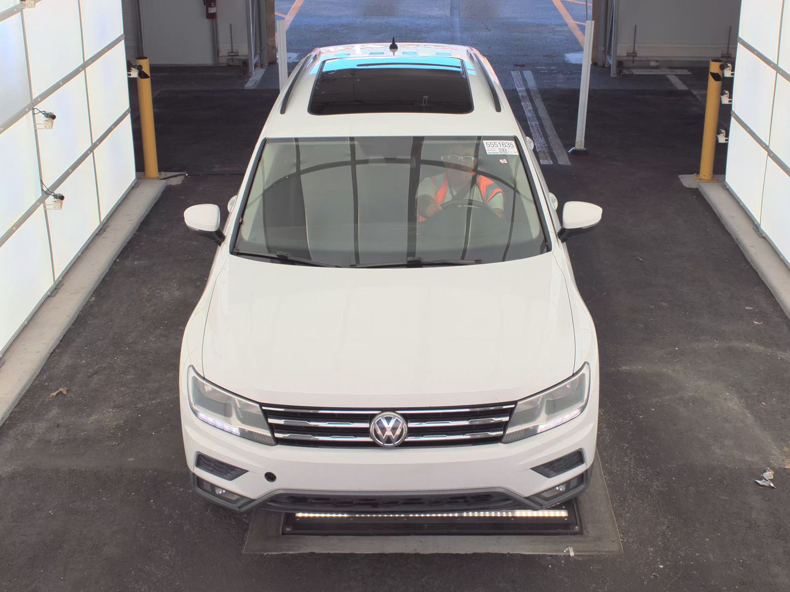 VOLKSWAGEN TIGUAN SE 2017