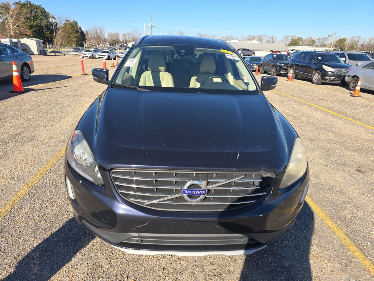 VOLVO XC60 T5-Е PREMIER 2016