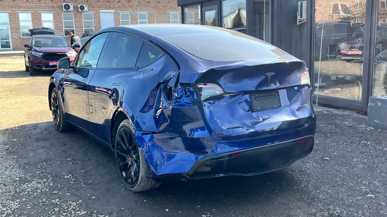 TESLA MODEL Y AWD DUAL MOTOR 2021