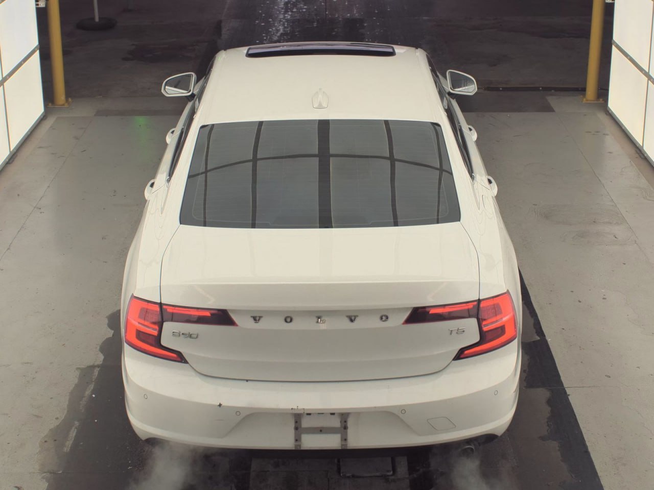 VOLVO S90 T5 MOMENTUM 2017