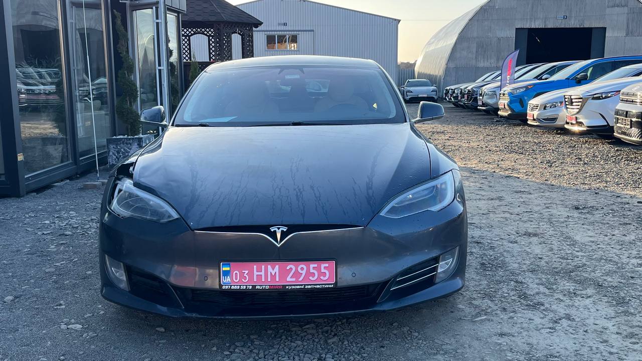 TESLA MODEL S 2017