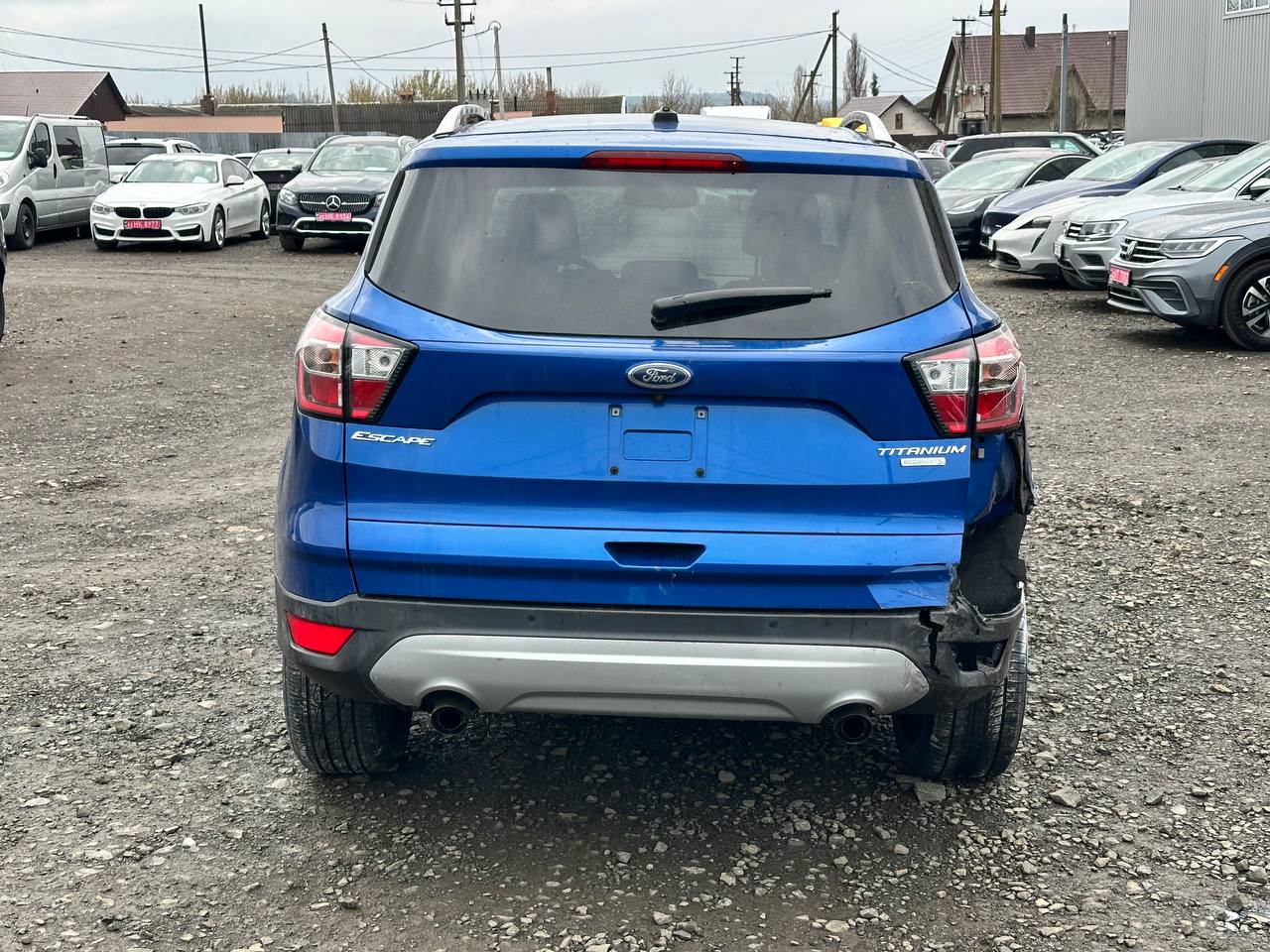 FORD ESCAPE TITANIUM 2017
