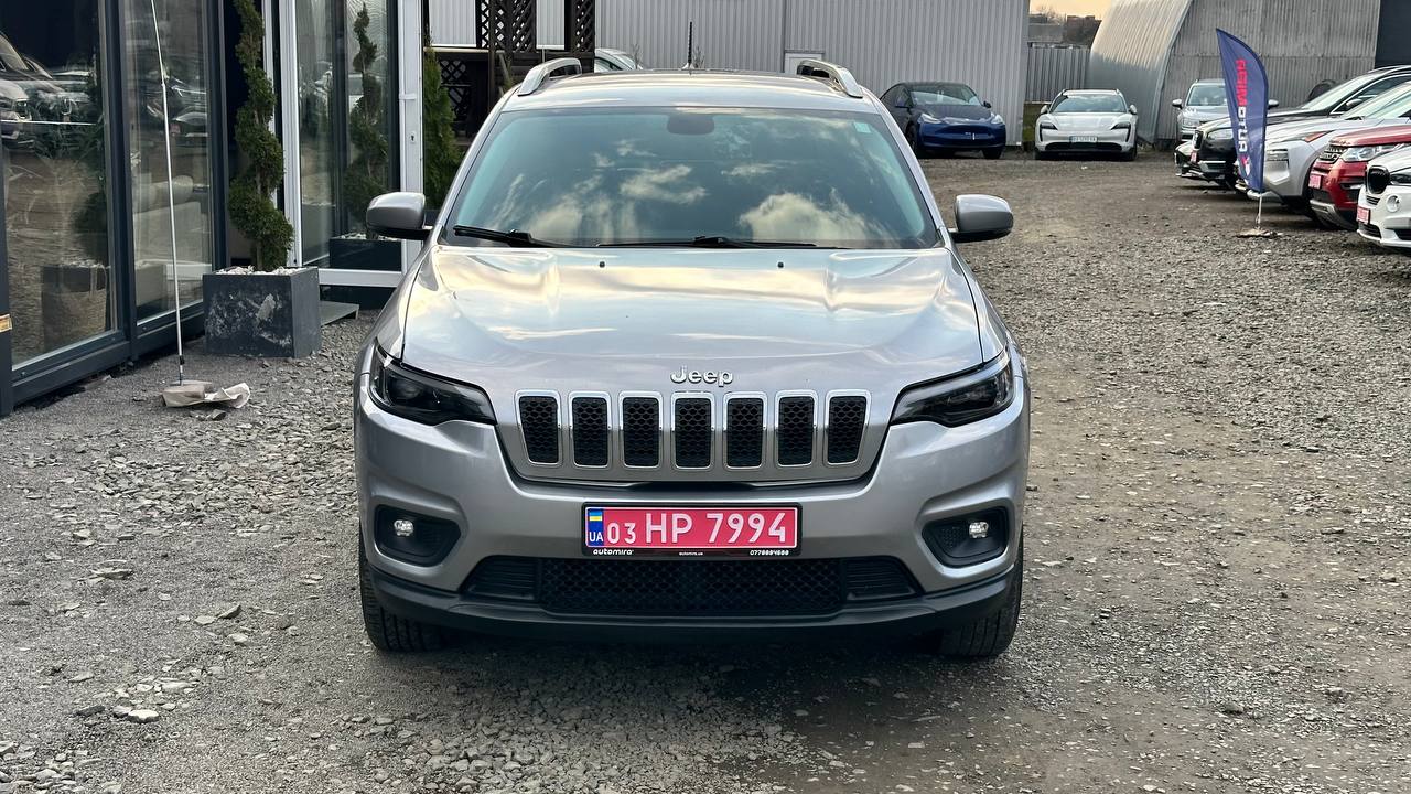 JEEP CHEROKEE LATITUDE PLUS 2019