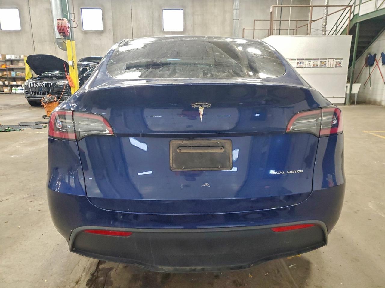 TESLA MODEL Y DUAL MOTOR 2023
