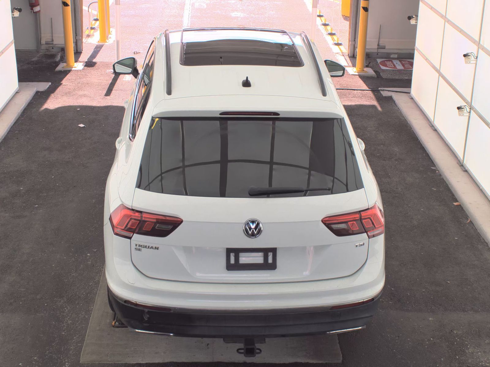 VOLKSWAGEN TIGUAN SE 2017