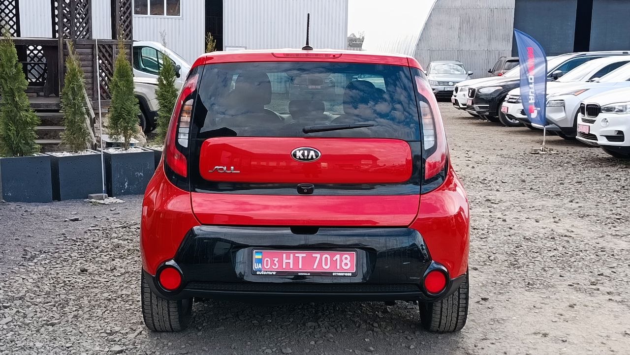 KIA SOUL  2015