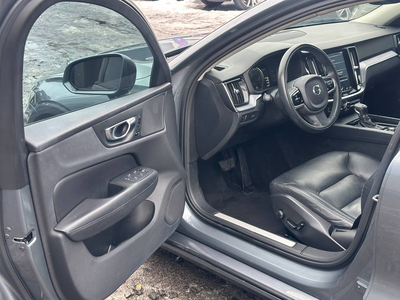 VOLVO S60 T5 MOMENTUM 2019