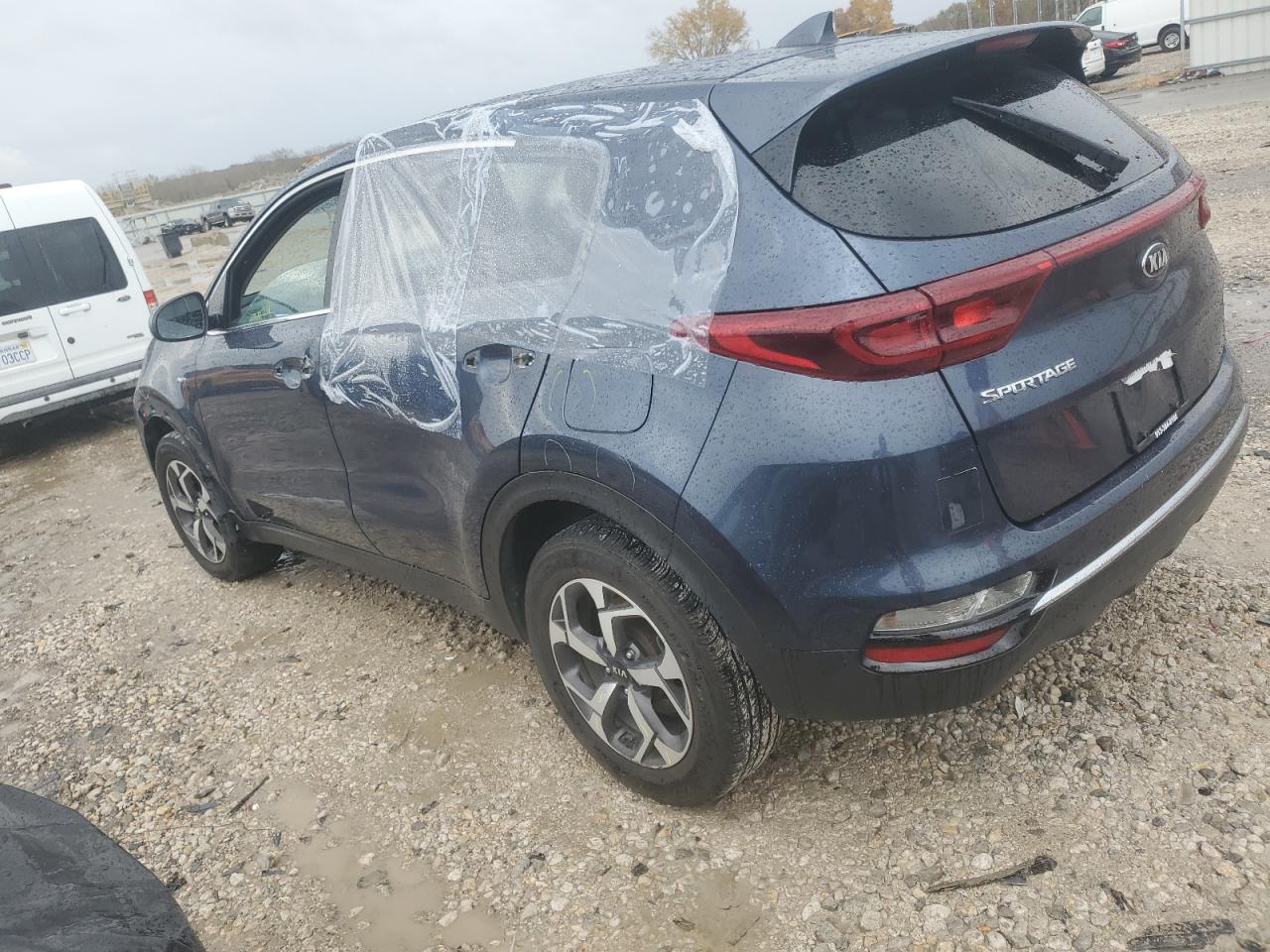 KIA SPORTAGE LX 2021