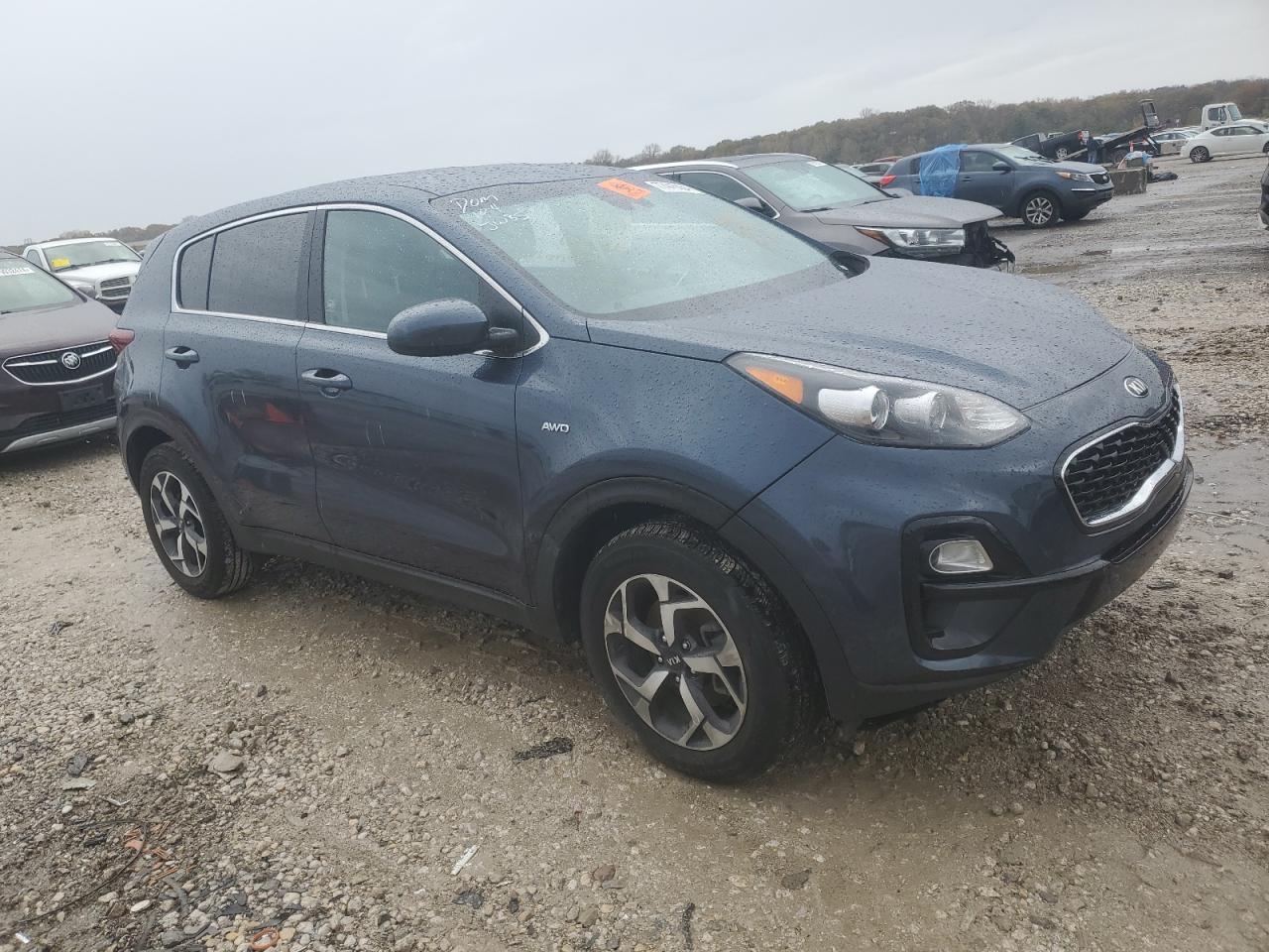 KIA SPORTAGE LX 2021