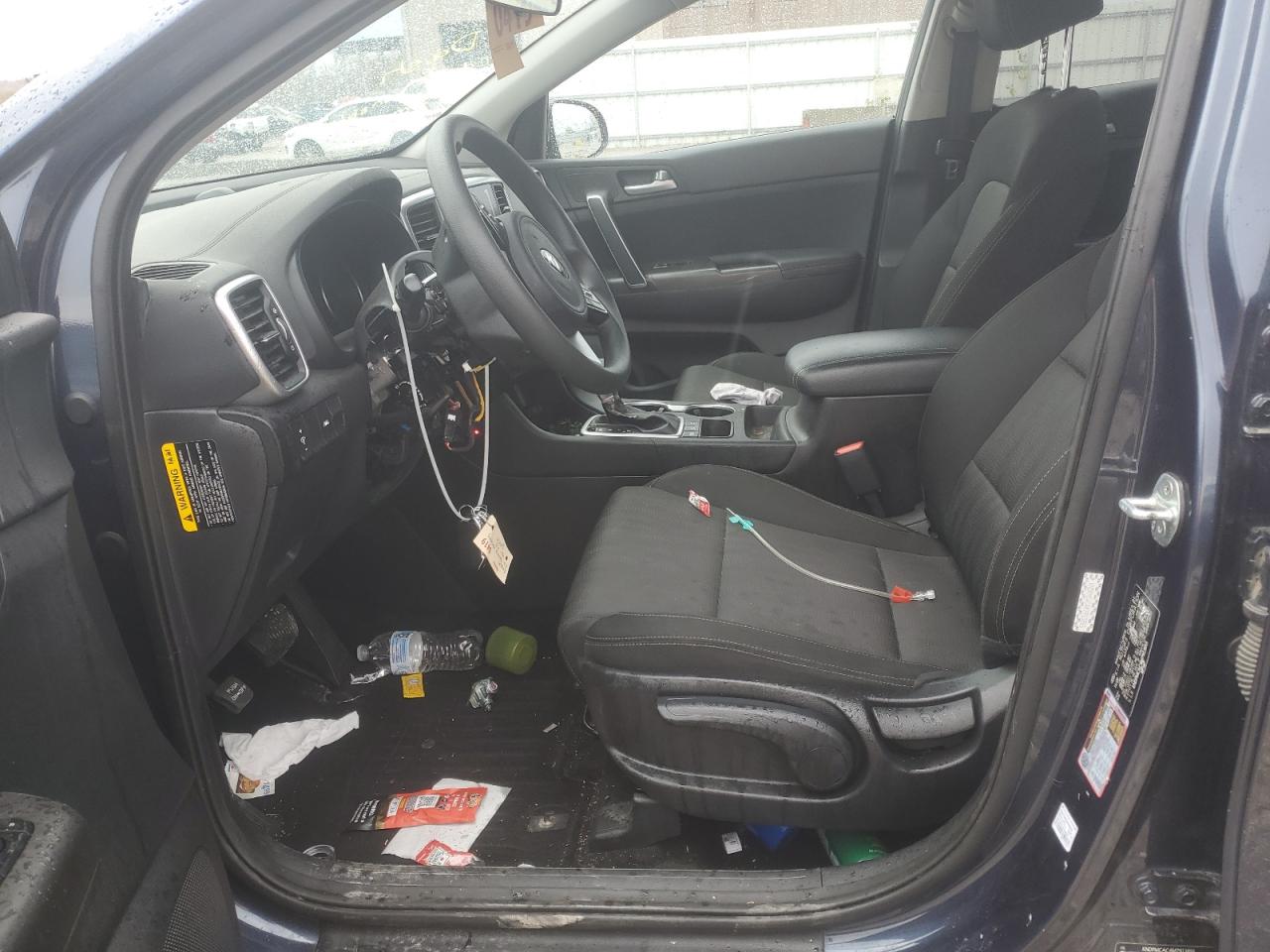 KIA SPORTAGE LX 2021