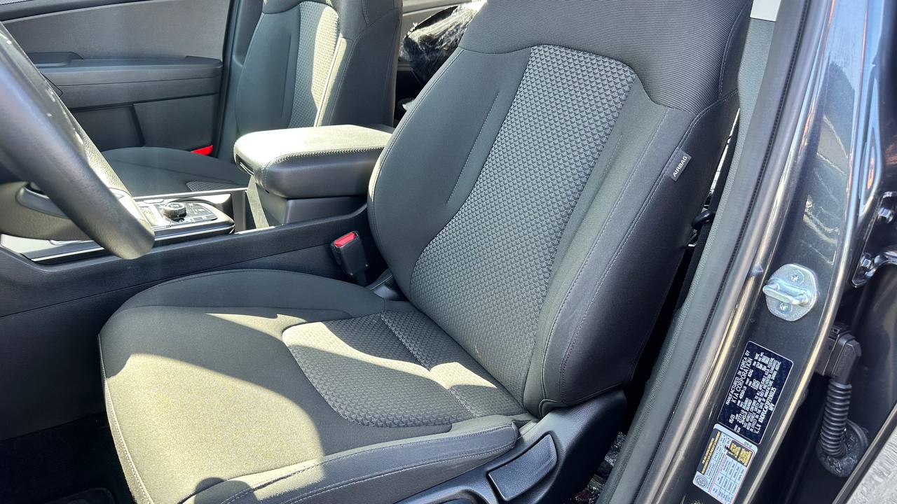 KIA SPORTAGE LX 2023