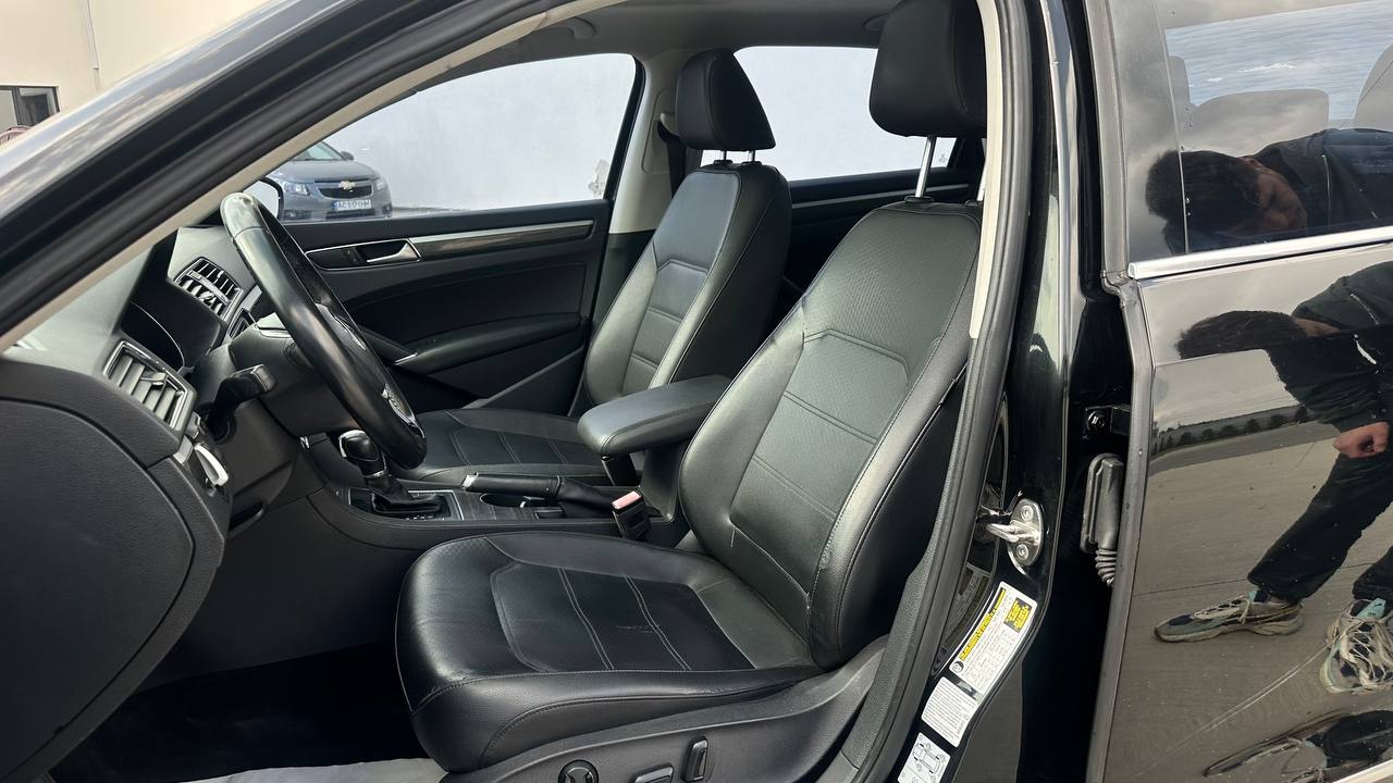 VOLKSWAGEN PASSAT SE 2015