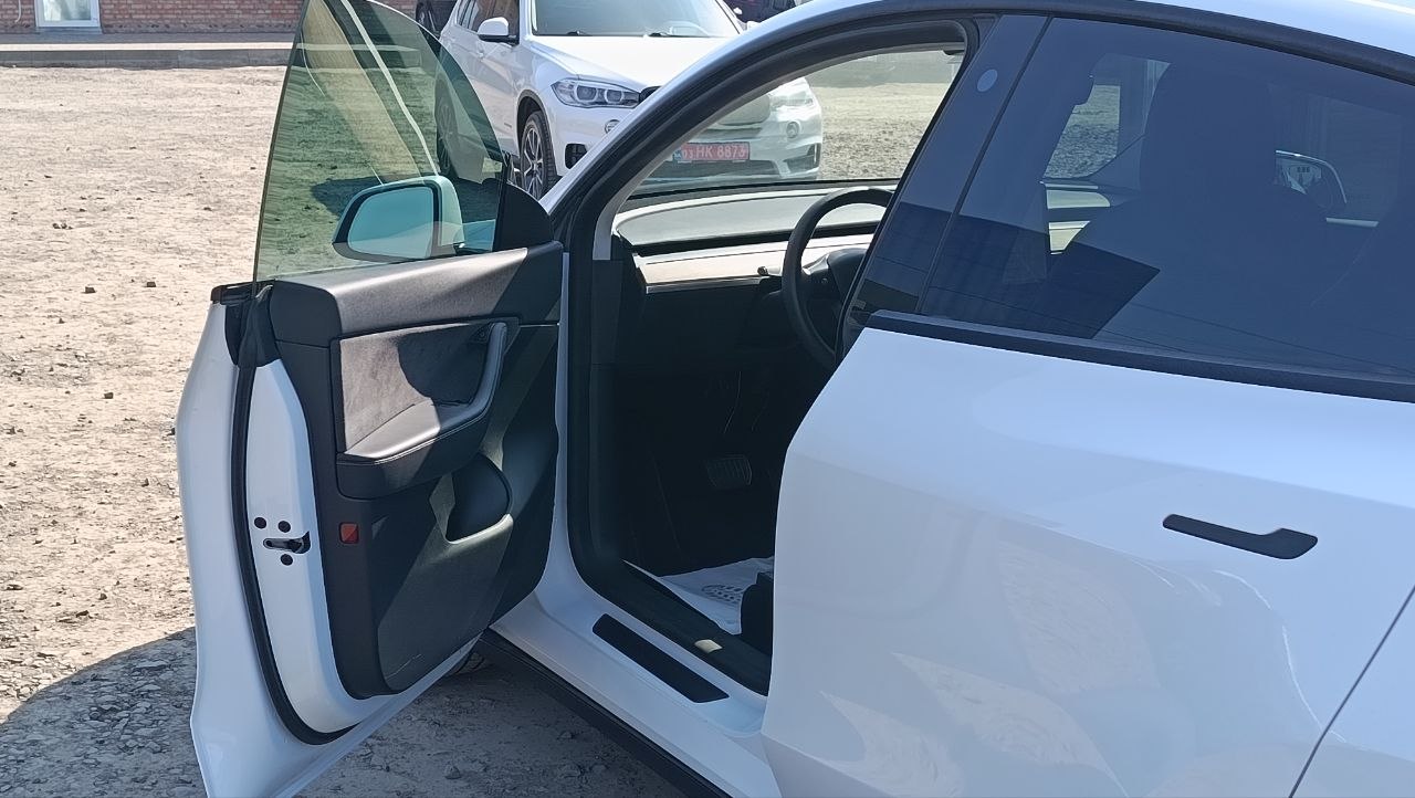 TESLA MODEL Y AWD DUAL MOTOR 2021