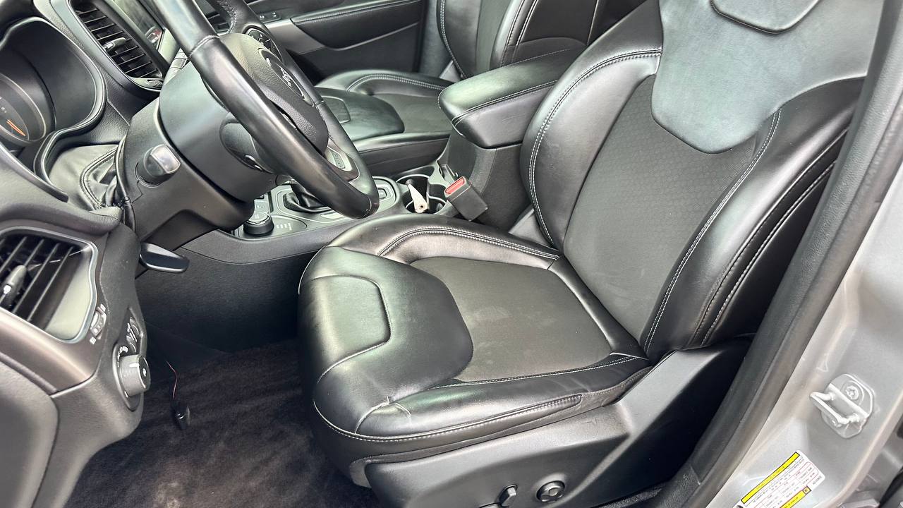 JEEP CHEROKEE LATITUDE PLUS 2019