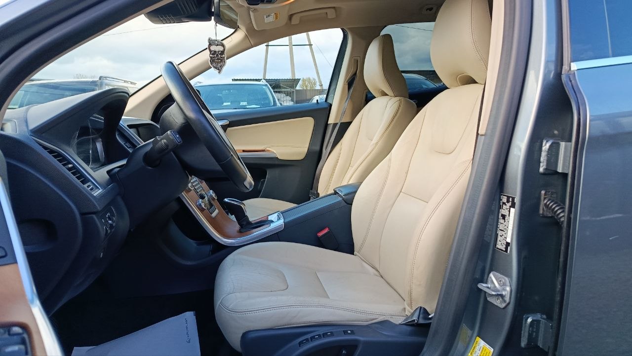 VOLVO XC60 T5 INSCRIPTION 2016