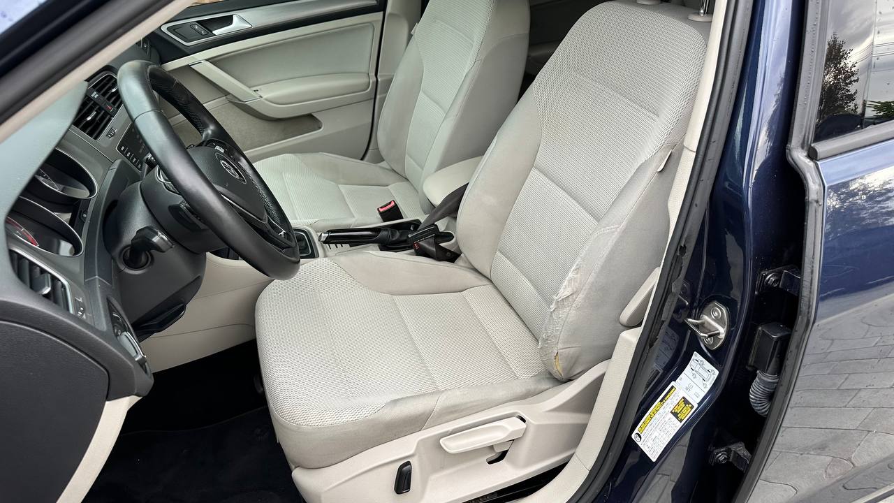 VOLKSWAGEN GOLF S/SE 2015