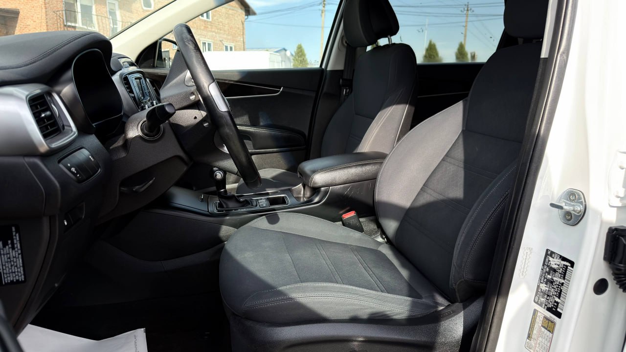 KIA SORENTO LX 2016