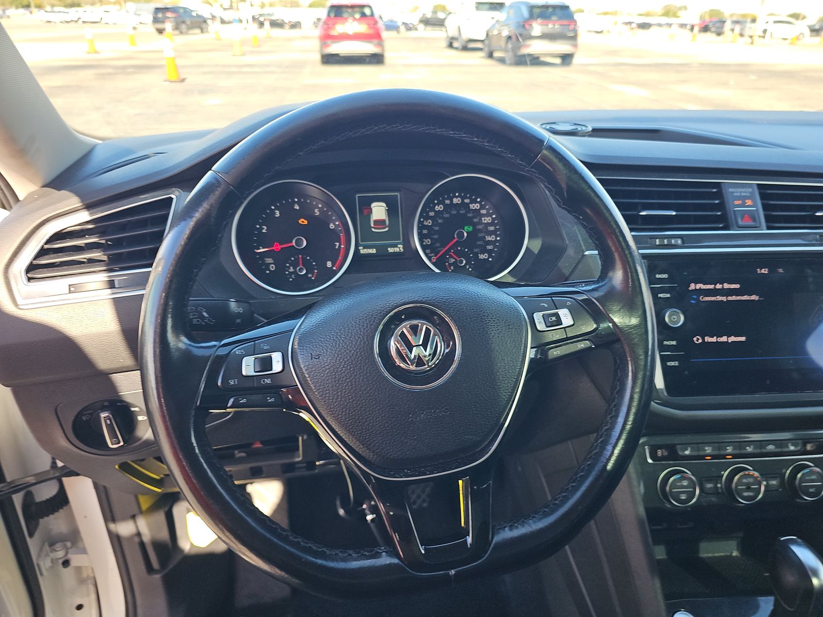 VOLKSWAGEN TIGUAN SE 2017