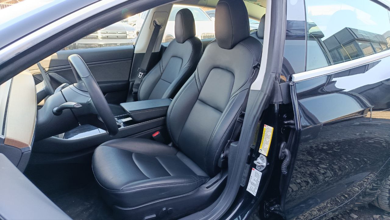 TESLA MODEL 3 MID RANGE 2018