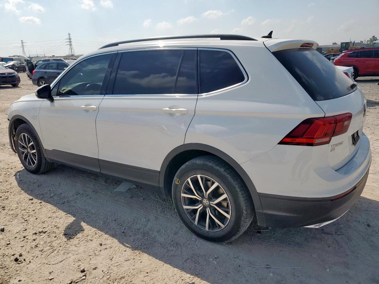 VOLKSWAGEN TIGUAN SE 2019