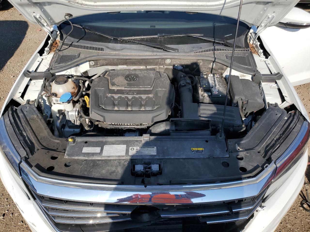 VOLKSWAGEN PASSAT SE 2020