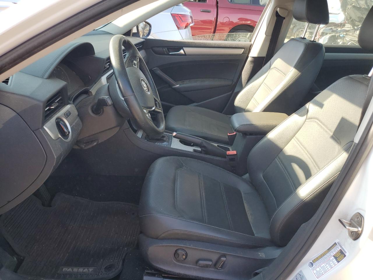 VOLKSWAGEN PASSAT SE 2020