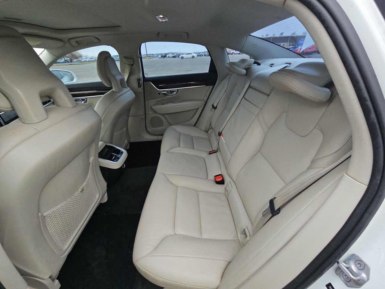 VOLVO S90 T5 MOMENTUM 2017