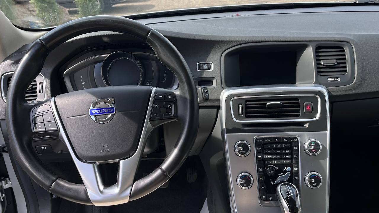 VOLVO V60 CROSS COUNTRY PREMIER 2016