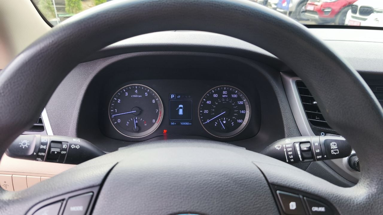 HYUNDAI TUCSON SE LIMITED 2016