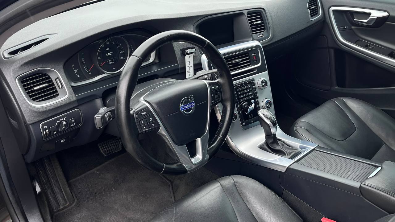 VOLVO S60 T5 DYNAMIC 2016