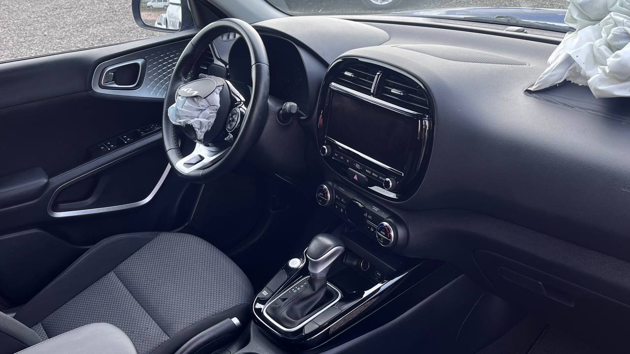 KIA SOUL LX  2021