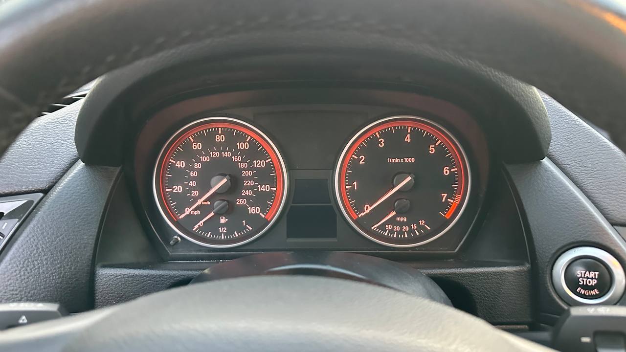 BMW X1 Sports Activity Vehicle xDrive28i 2013