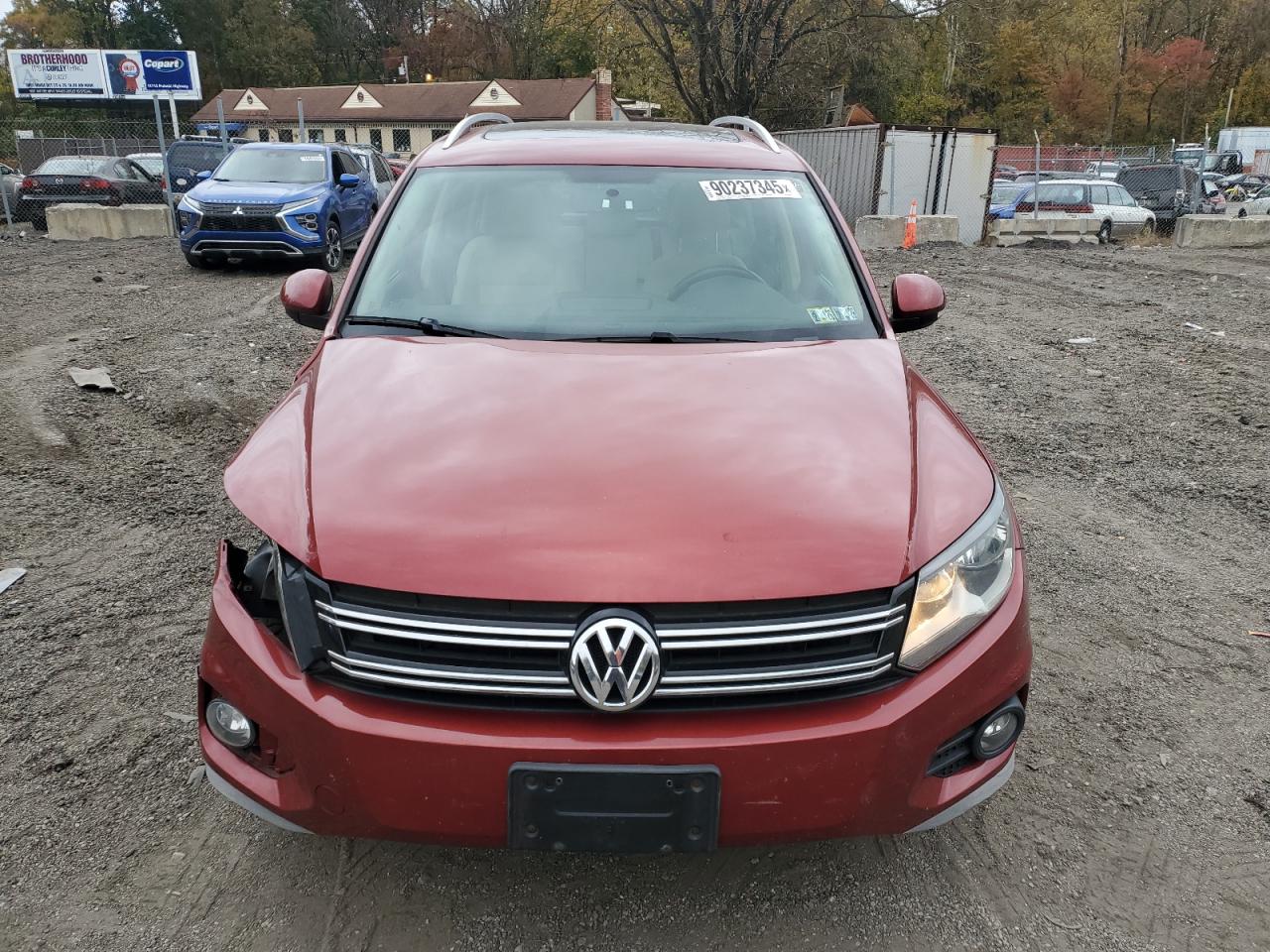 VOLKSWAGEN TIGUAN S 2014