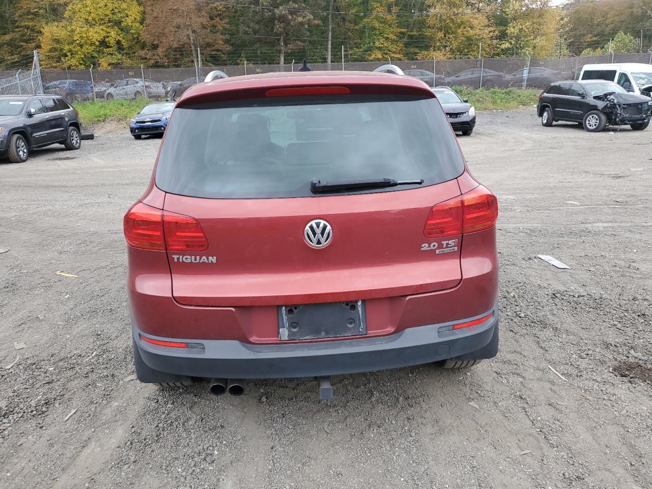 VOLKSWAGEN TIGUAN S 2014