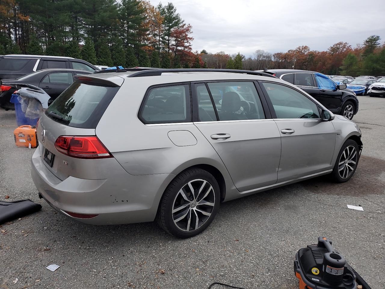 VOLKSWAGEN GOLF SPORTWAGEN S 2016