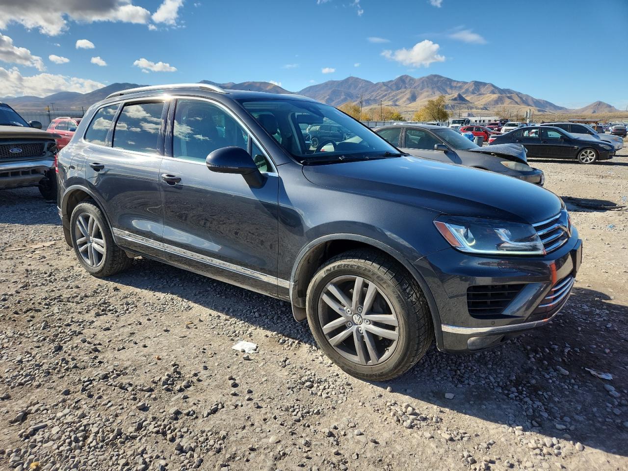 VOLKSWAGEN TOUAREG SPORT 2016
