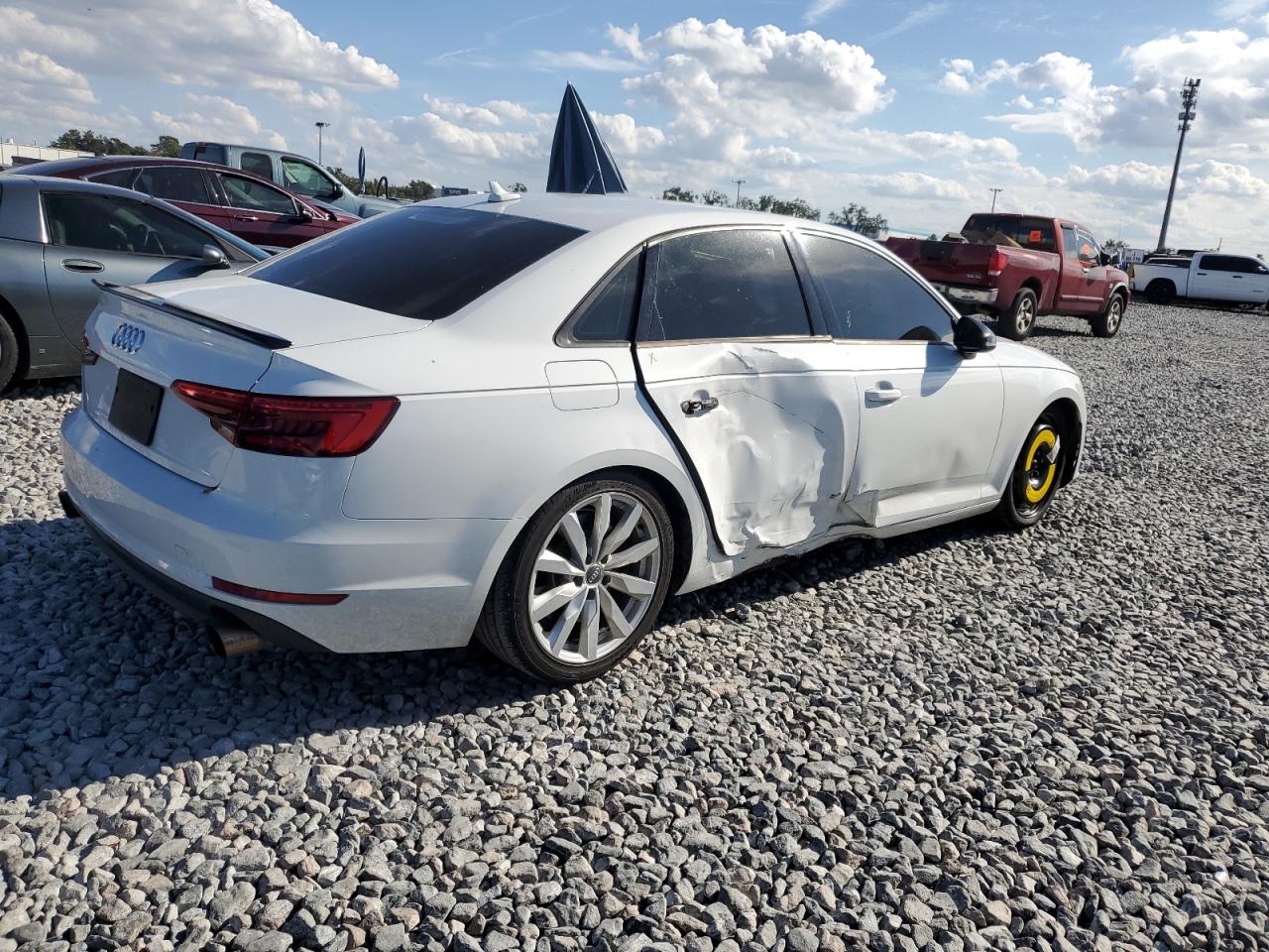 AUDI A4 PREMIUM 2017