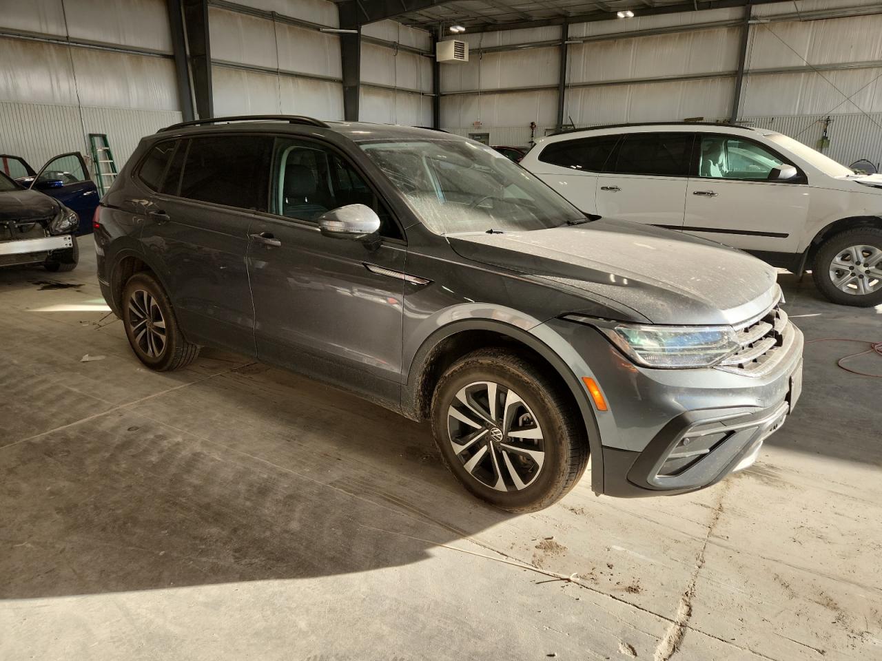 VOLKSWAGEN TIGUAN S 2022