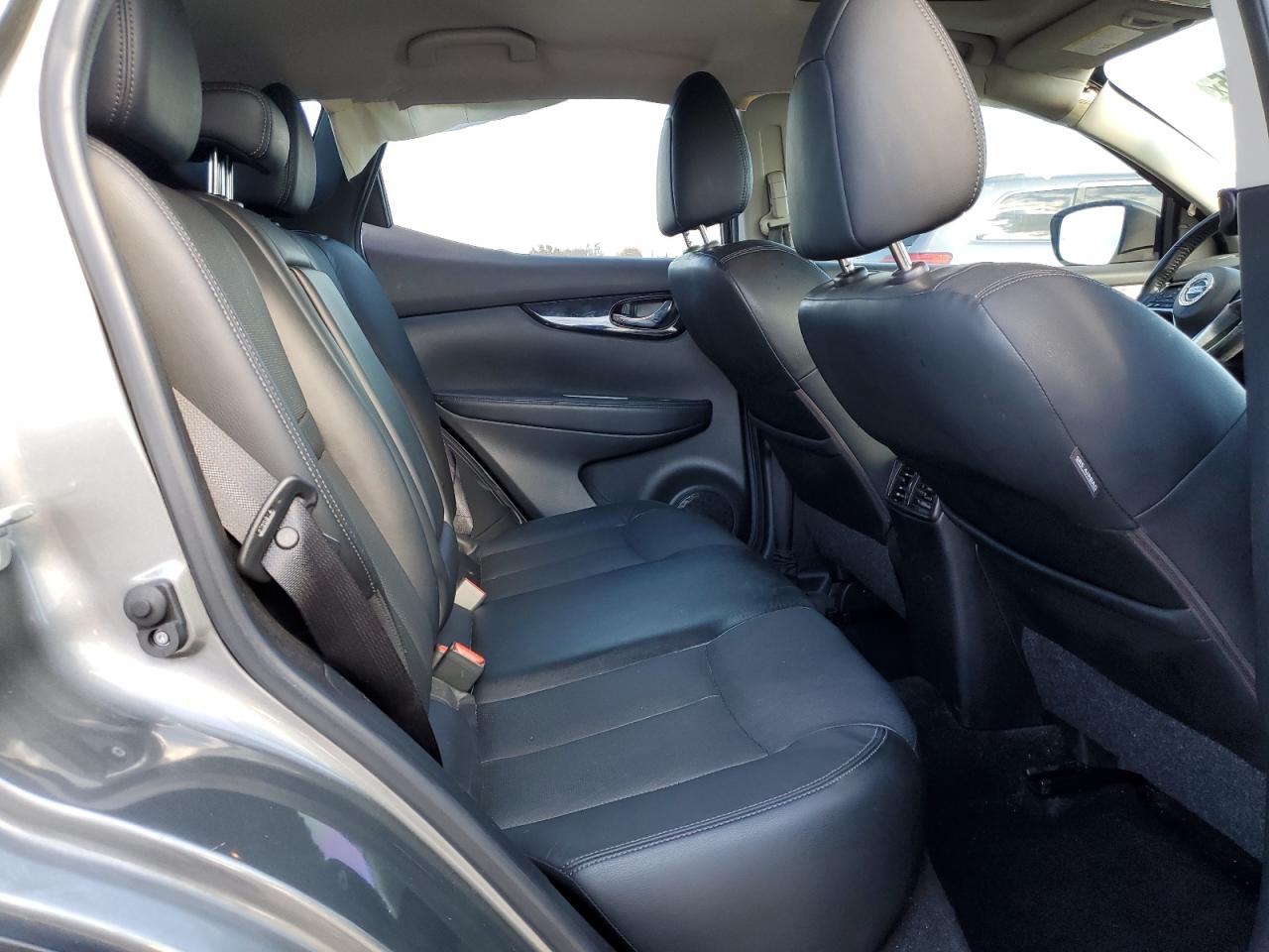 NISSAN ROGUE SPORT S 2017