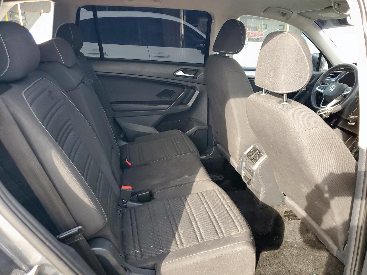 VOLKSWAGEN TIGUAN S 2024