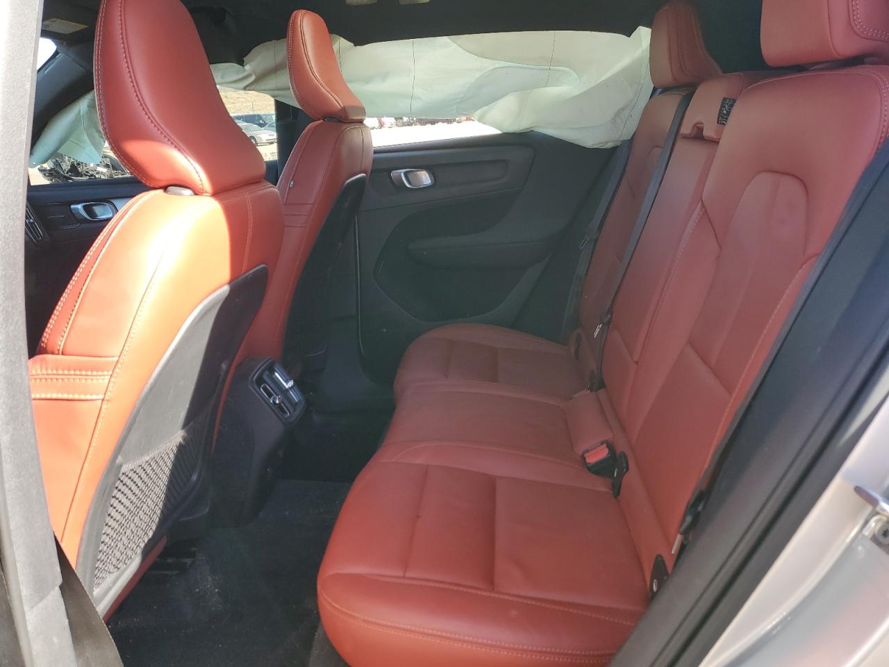 VOLVO XC40 T5 MOMENTUM 2019