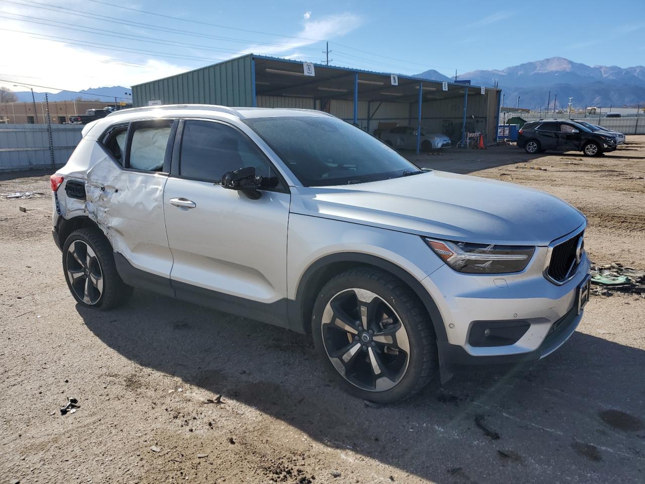 VOLVO XC40 T5 MOMENTUM 2019