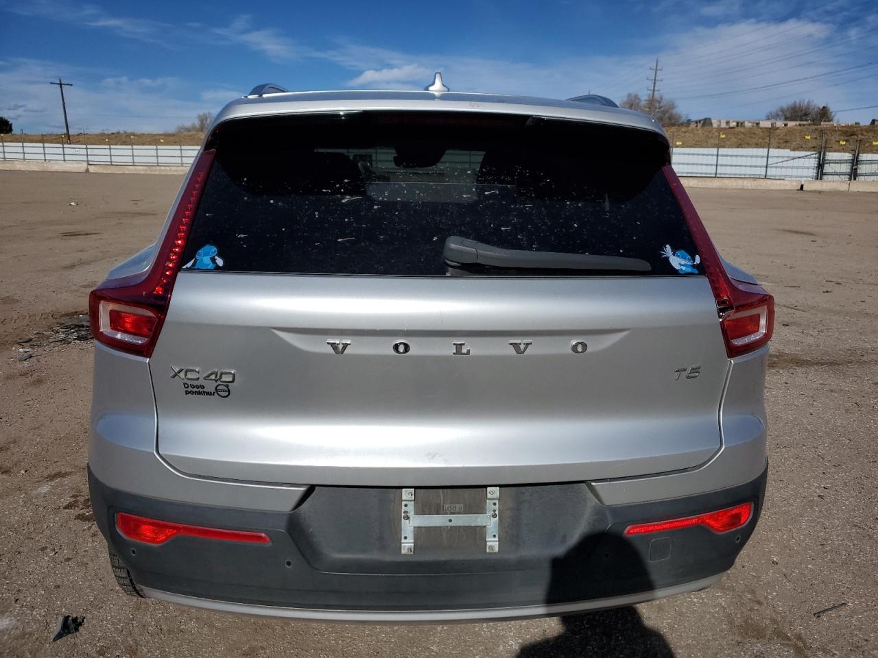 VOLVO XC40 T5 MOMENTUM 2019