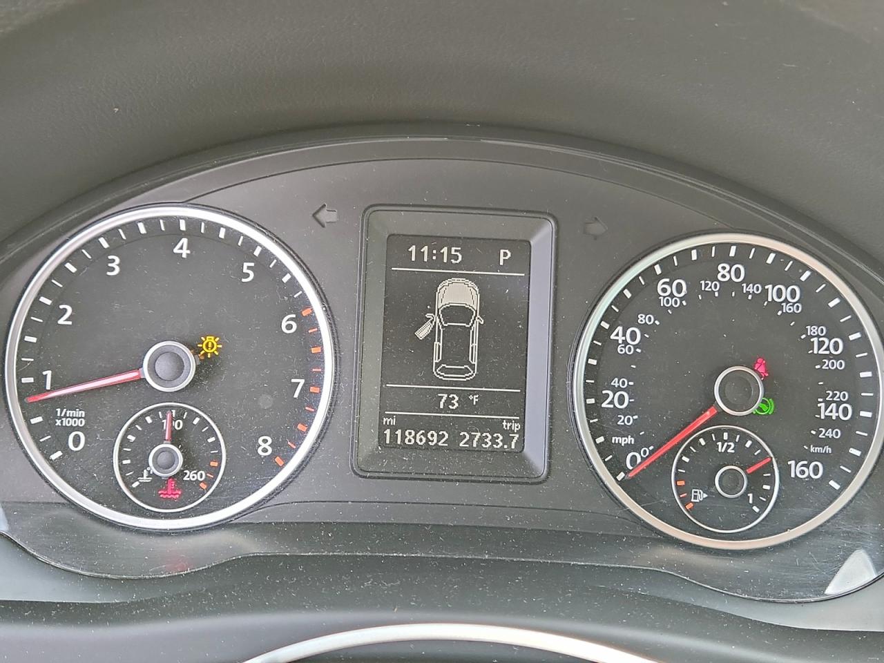 VOLKSWAGEN TIGUAN S 2014