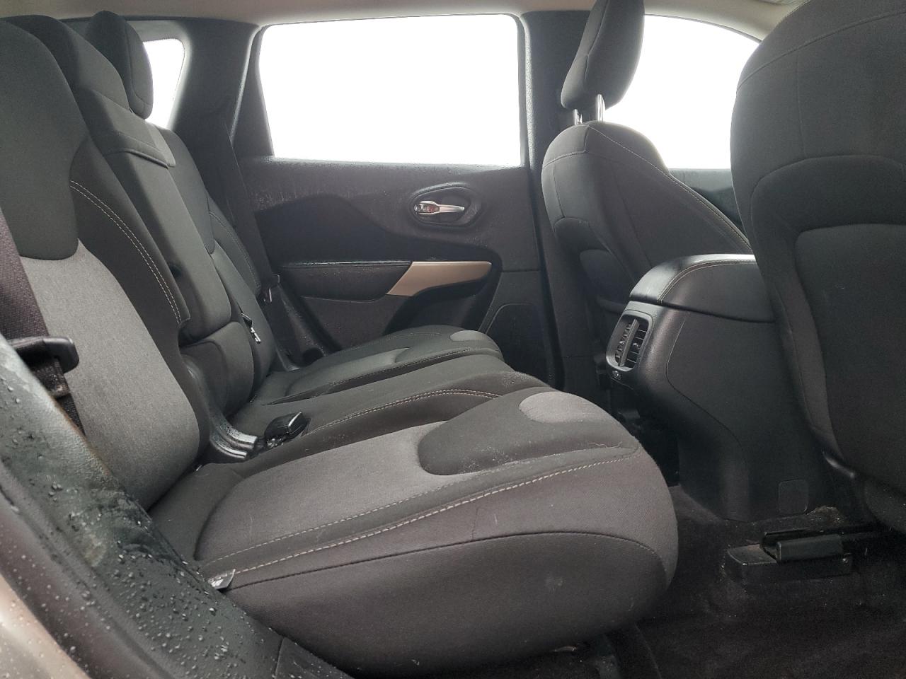 JEEP CHEROKEE SPORT 2017