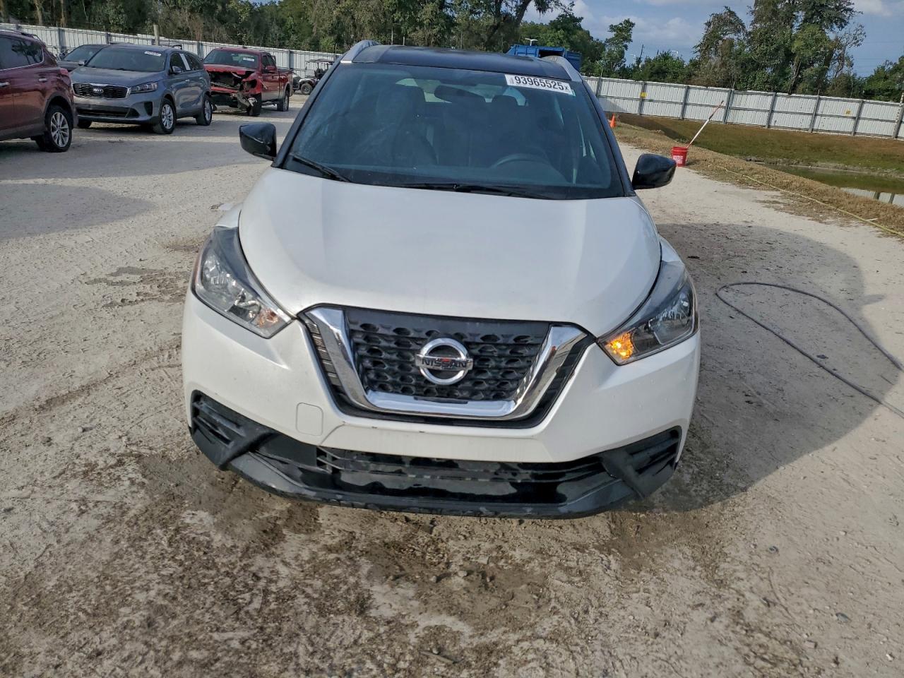 NISSAN KICKS S 2019