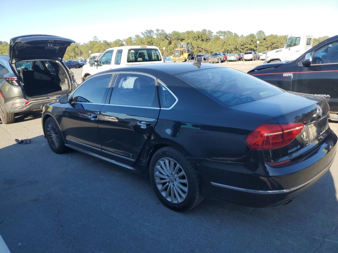 VOLKSWAGEN PASSAT SE 2016