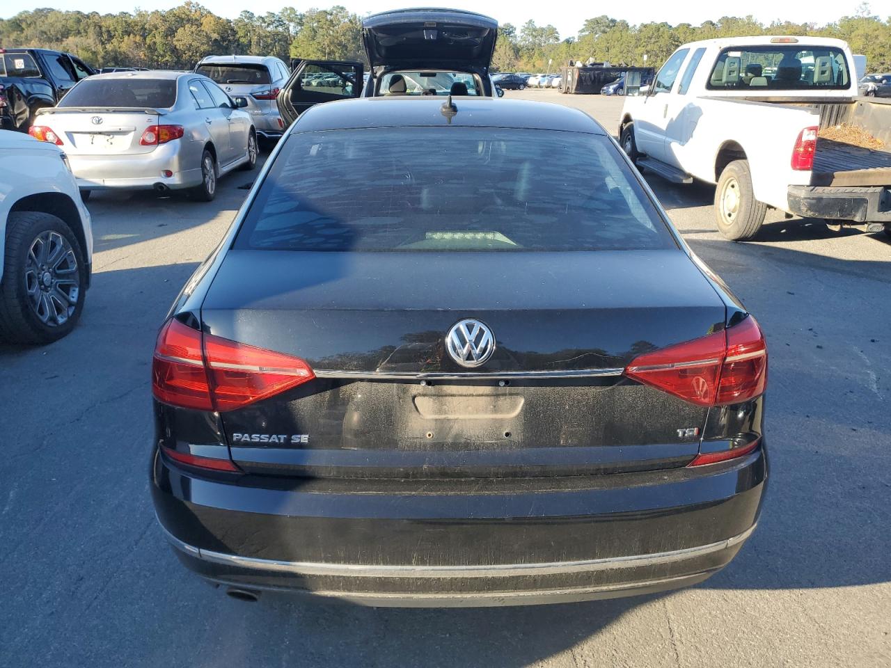 VOLKSWAGEN PASSAT SE 2016