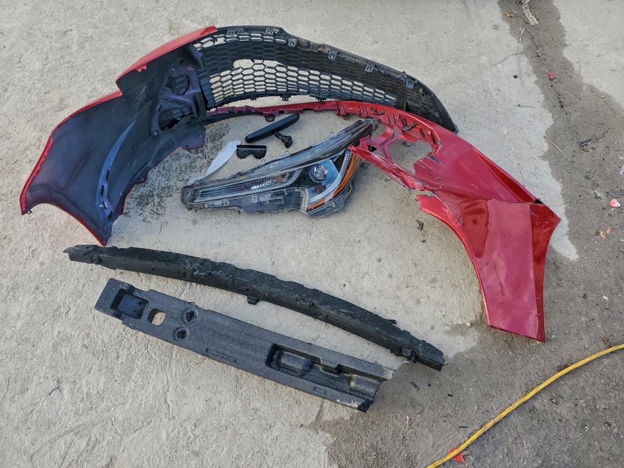 TOYOTA COROLLA LE 2019